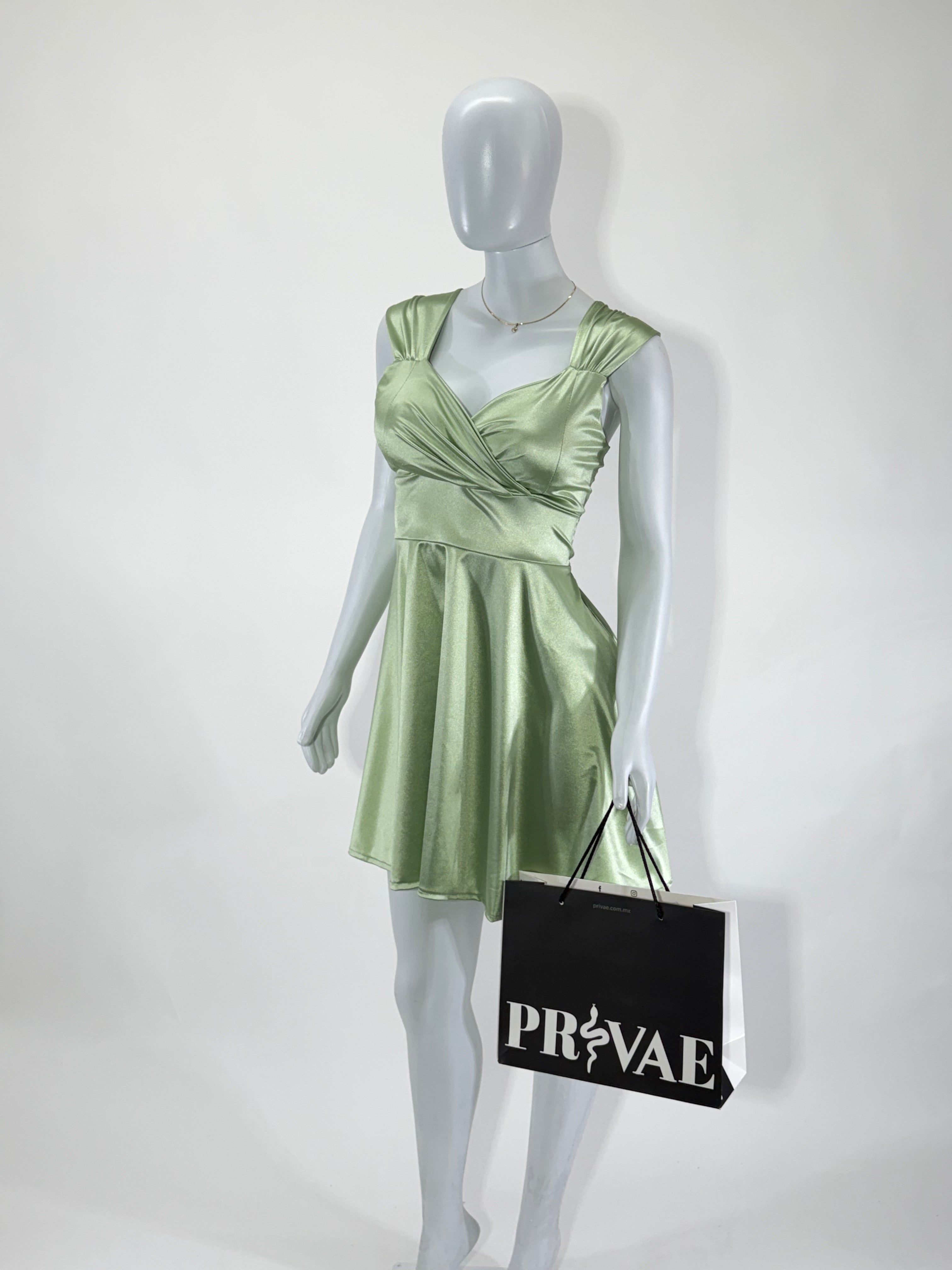 Vestido Dama Corto Satin