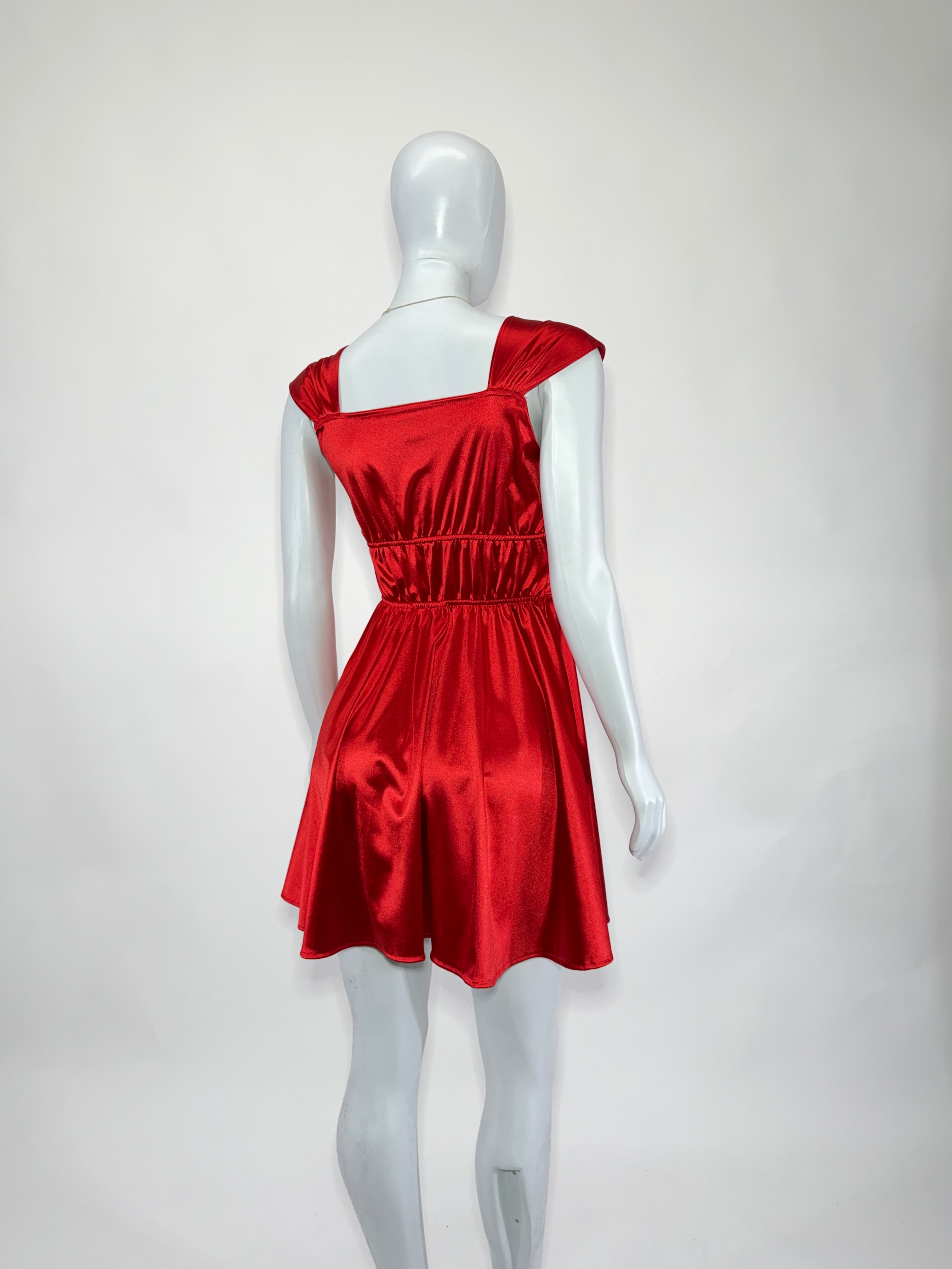 Vestido Dama Corto Satin