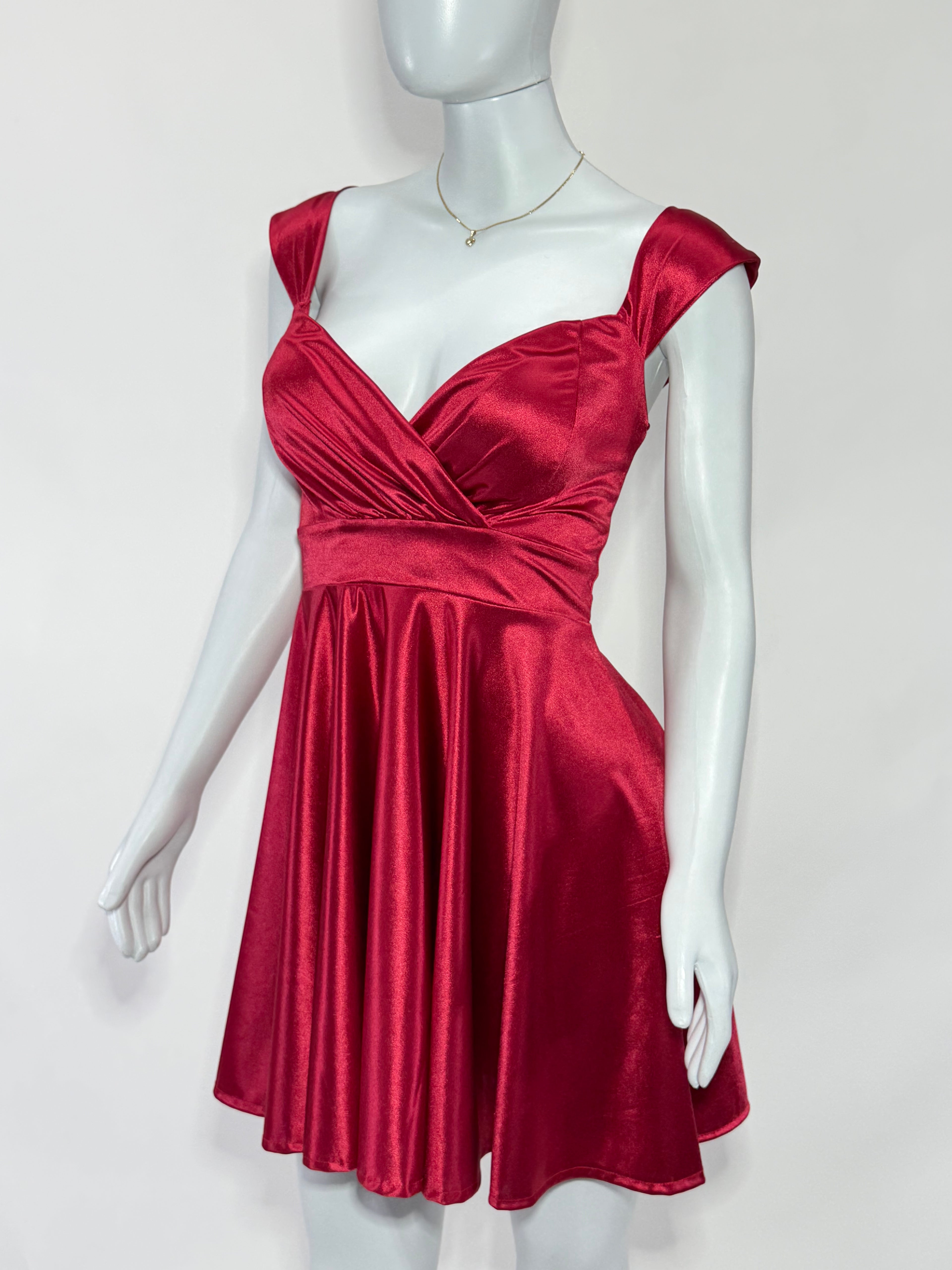 Vestido Dama Corto Satin